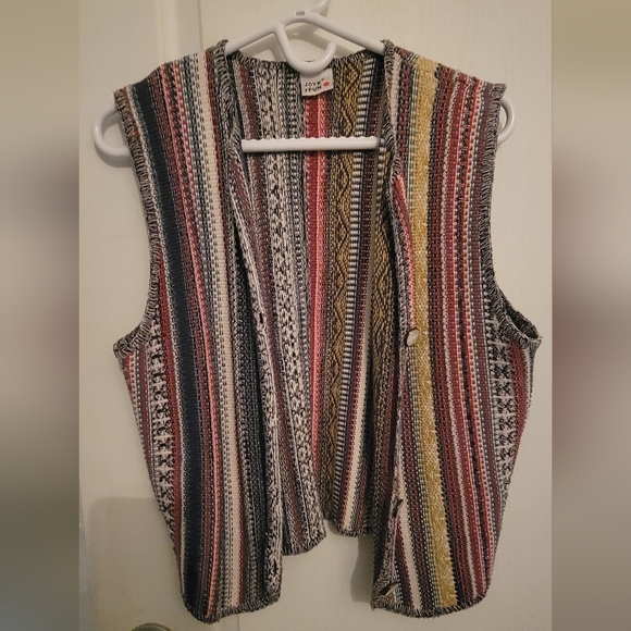 Vintage Woven Vest - Picture 3 of 3